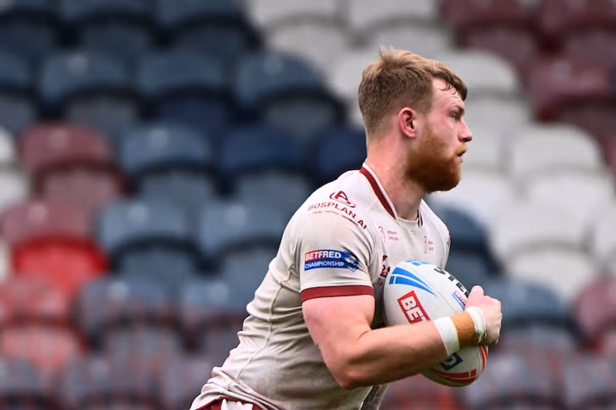 Connor Barley in action for Goole Vikings 