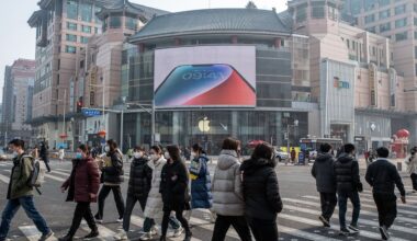 China's August retail sales miss forecast as investment slump deepens