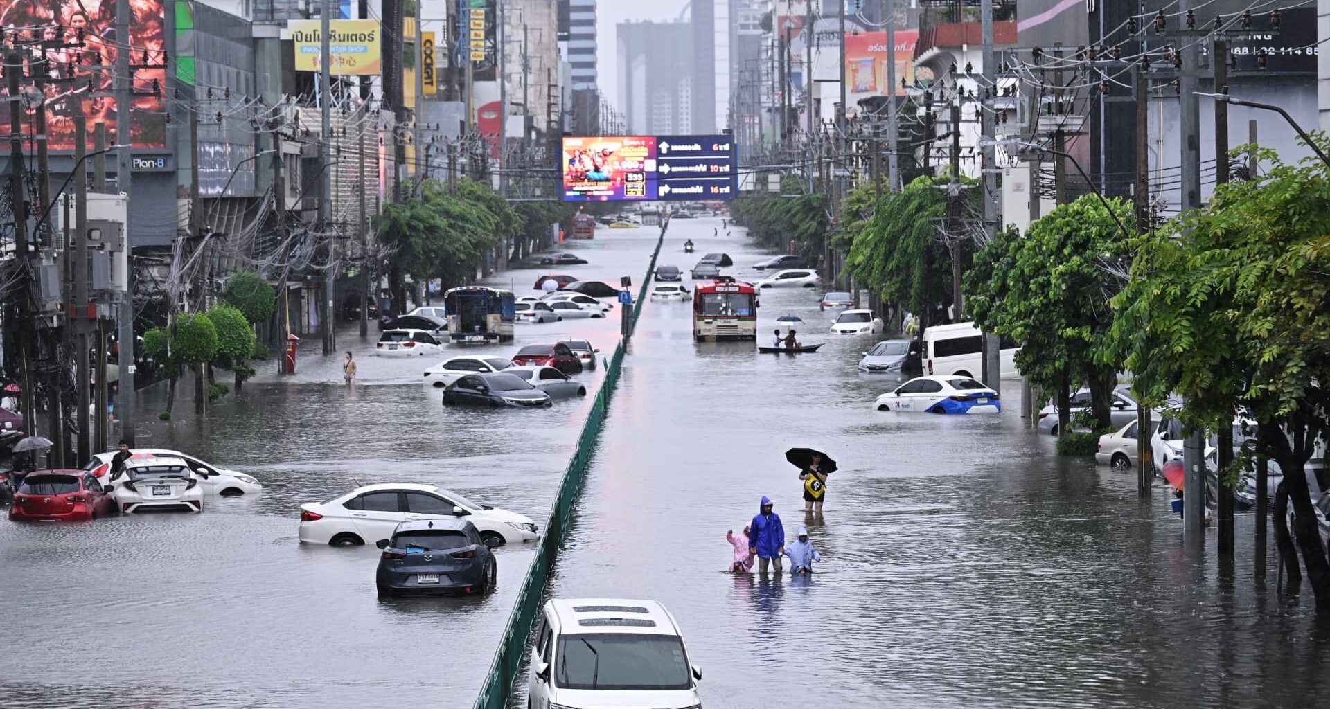 Thai capital Bangkok declared disaster zone amid flooding