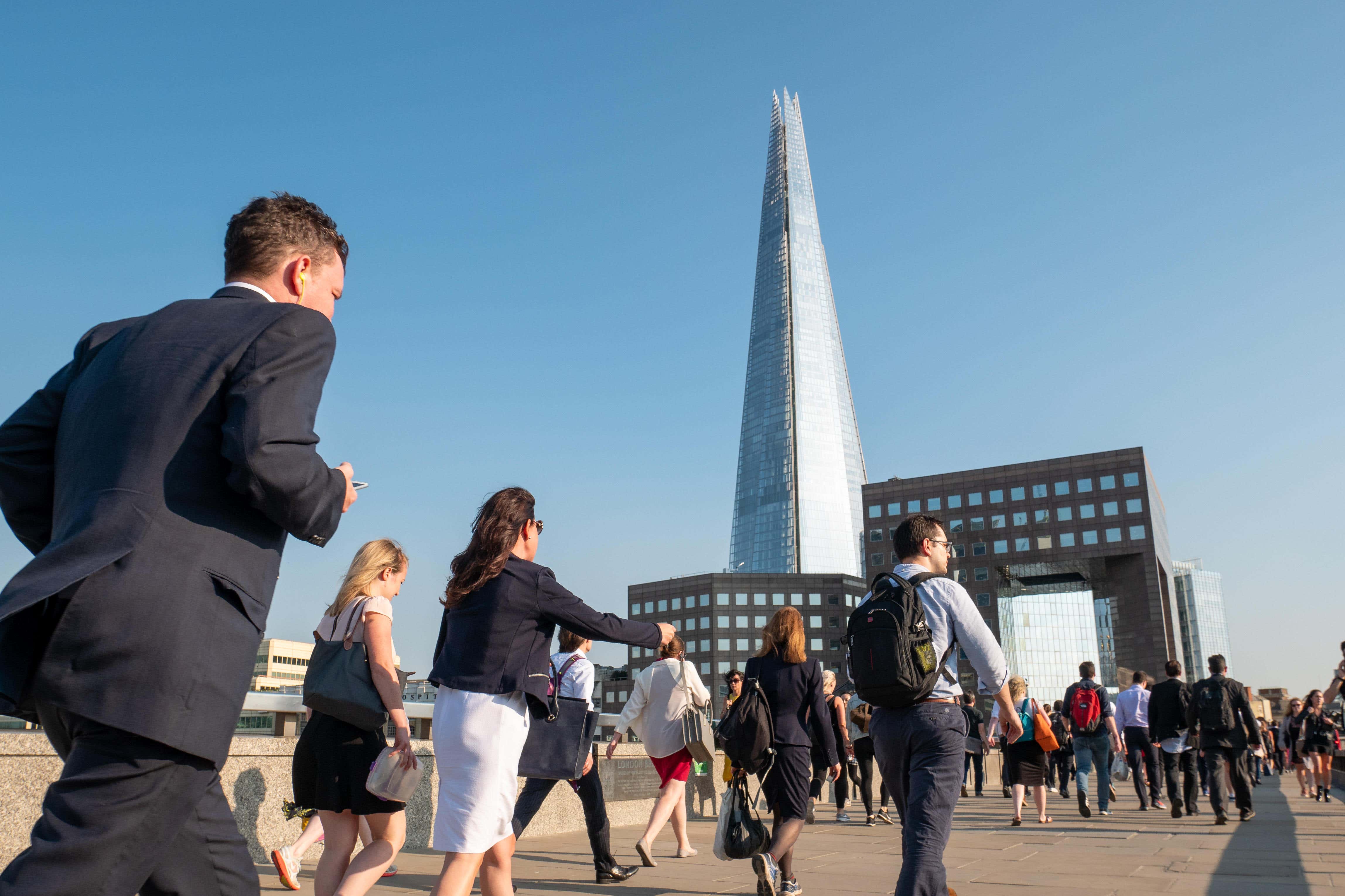 Almost 1m young people in the UK are out of work, unemployment or training