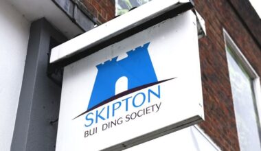 Skipton Building Society issues urgent warning as millions of savers at risk of losing money