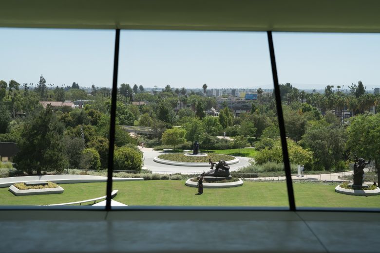 Initial plans to construct the museum in San Francisco and Chicago were abandoned.