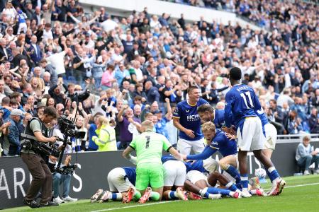 Maitland-Niles says he had 'goosebumps' from Hill Dickinson noise after dramatic debut goal