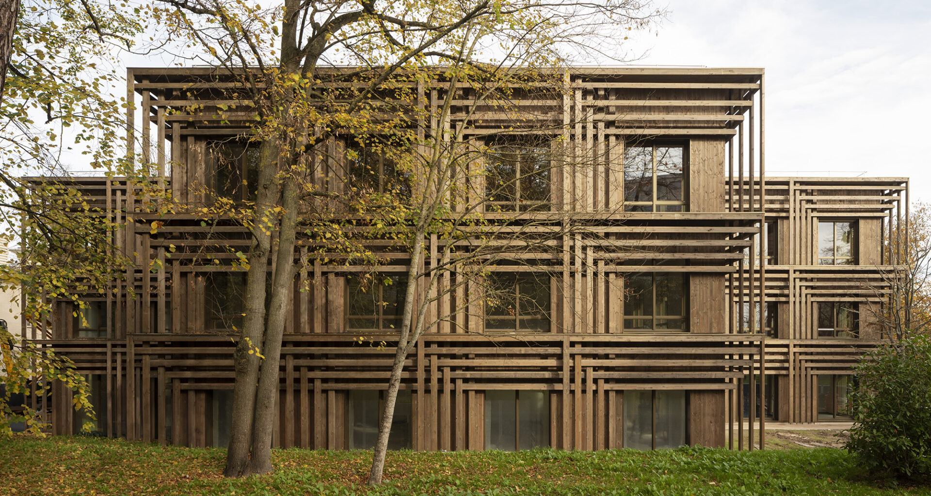 IXCAMPUS / Baumschlager Eberle Architekten