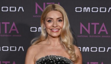 Holly Willoughby makes surprise return to NTAs for very emotional win