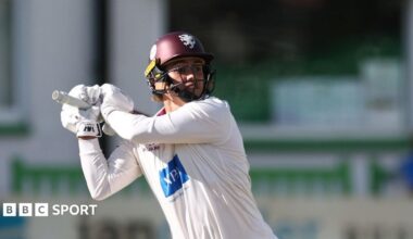 Josh Thomas batting for Somerset