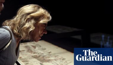 Francophiles, Norman outfits and broken threads: visitors see Bayeux tapestry in UK for first time | Bayeux tapestry