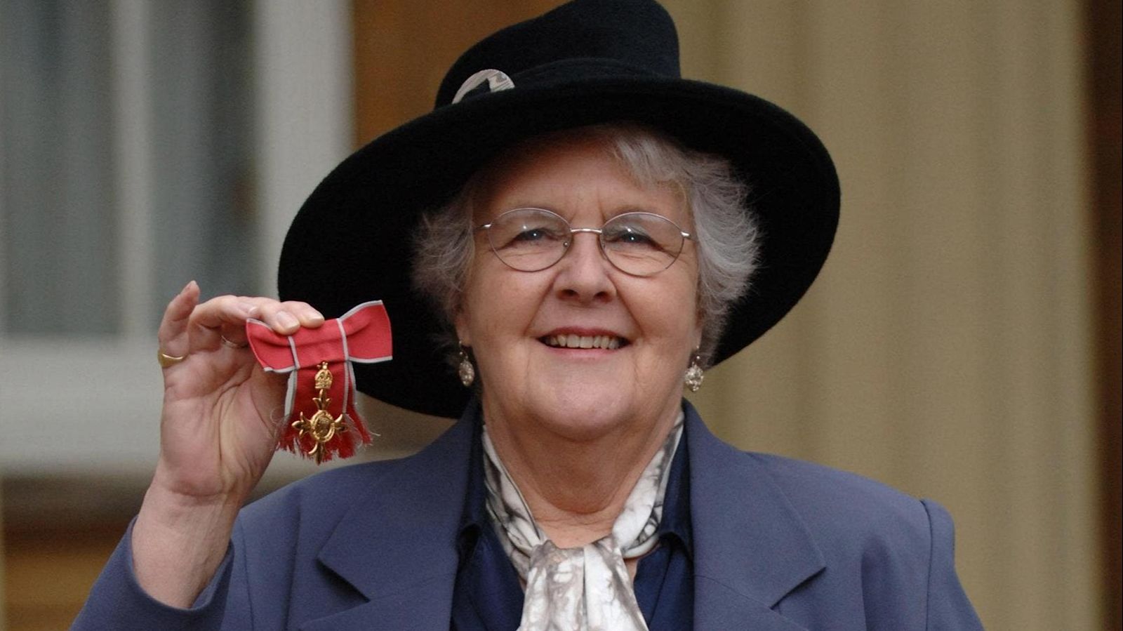 Coronation Street and Doc Martin star Stephanie Cole dies aged 84