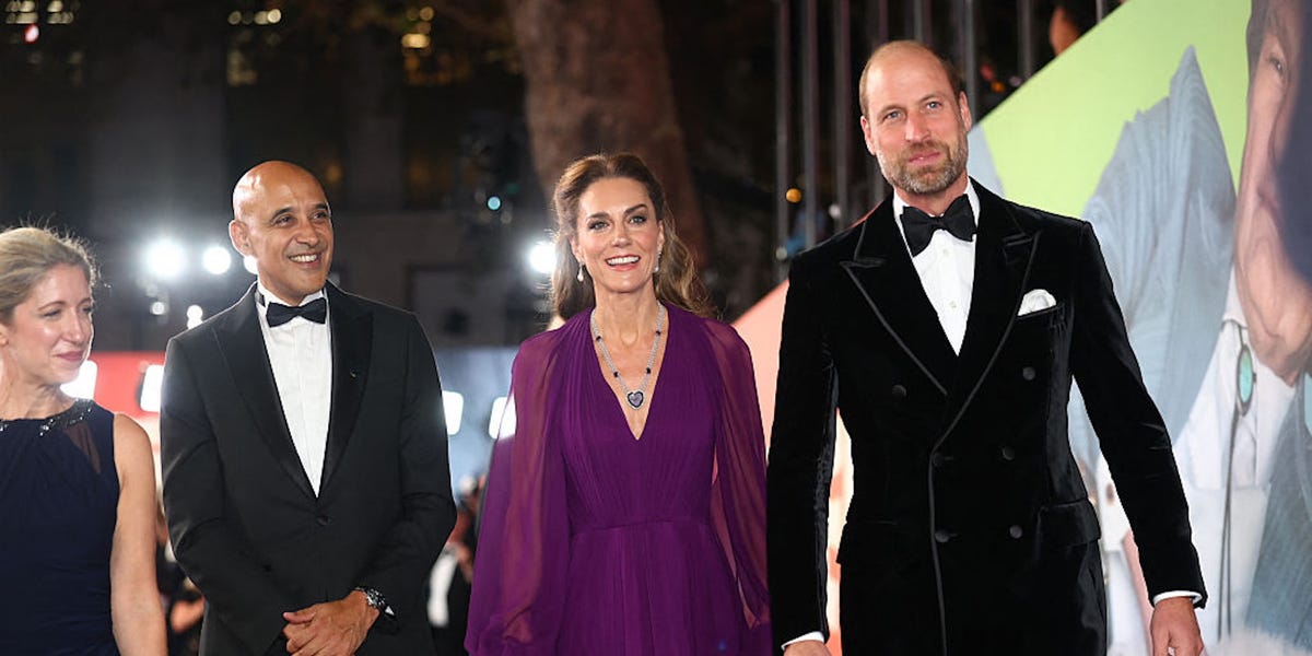 Kate Middleton Attends the Red-Carpet Premiere of 'Digger" in a Historic 103-Year-Old Necklace