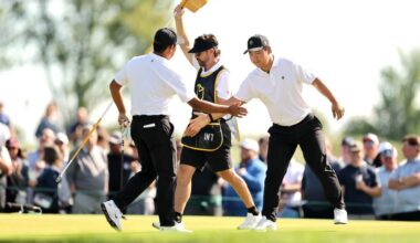 Near ace keeps Internationals close at Medinah
