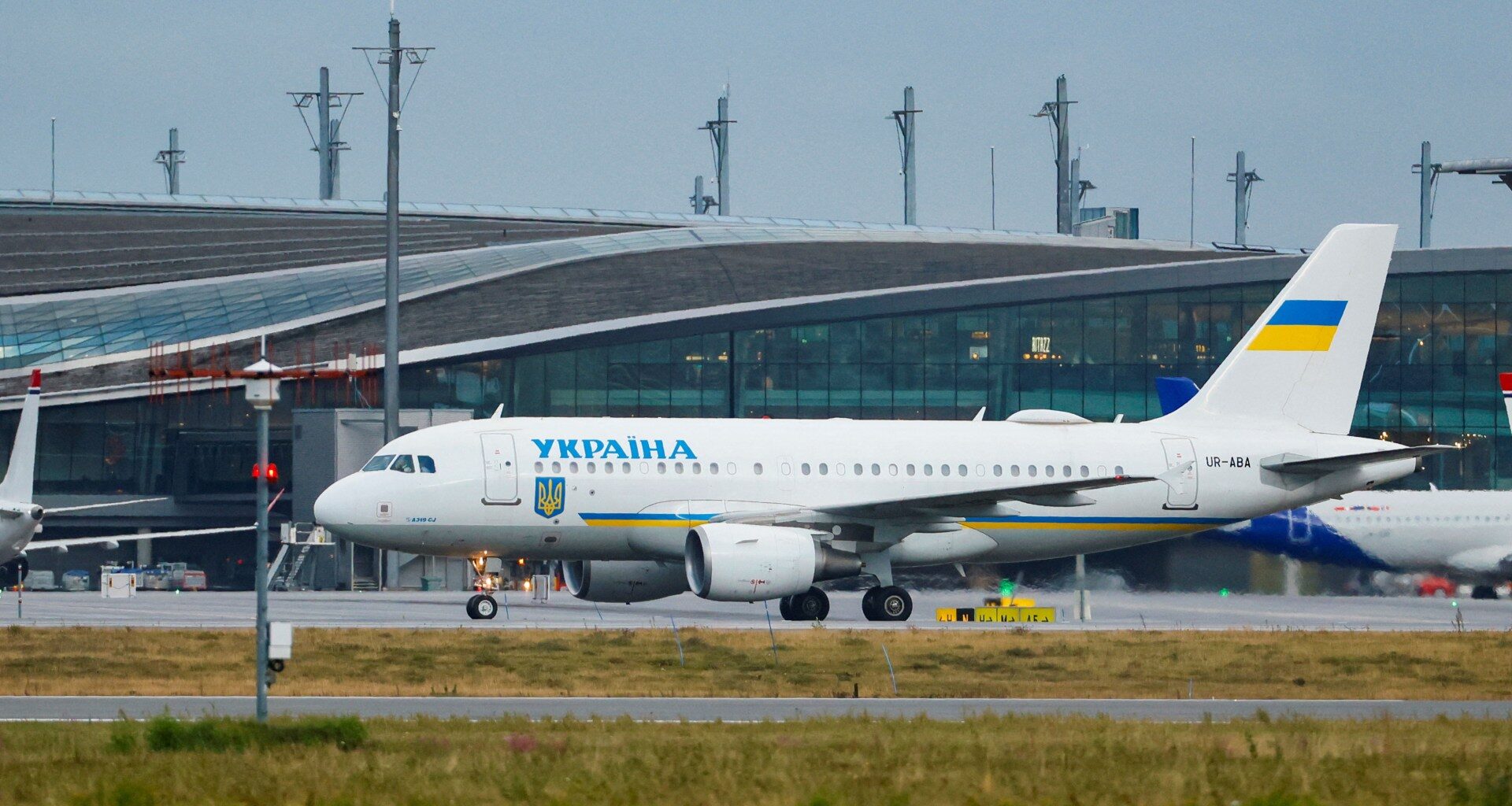 Zelenskyy’s plane ‘almost hit’ by drone on way to Oslo, Norwegian PM says | Russia-Ukraine war News