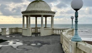 Bexhill had most pollution-risk warnings of Sussex beaches