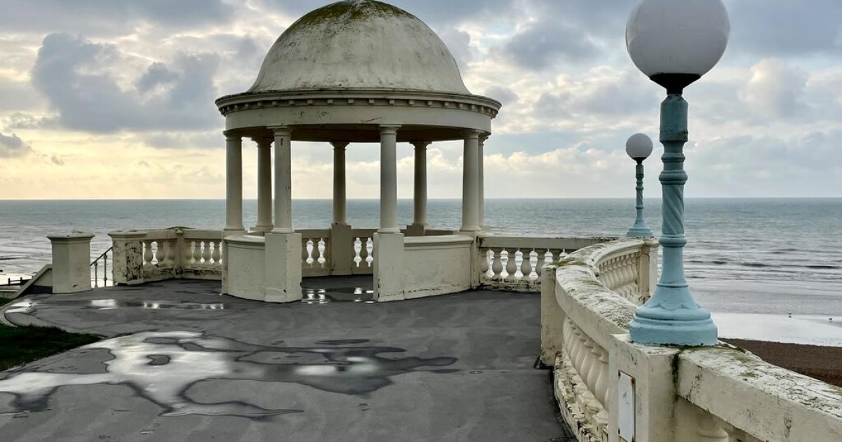 Bexhill had most pollution-risk warnings of Sussex beaches