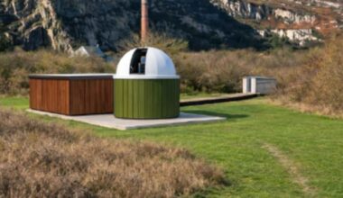 Holyhead dark‑sky observatory approved by Anglesey councillors