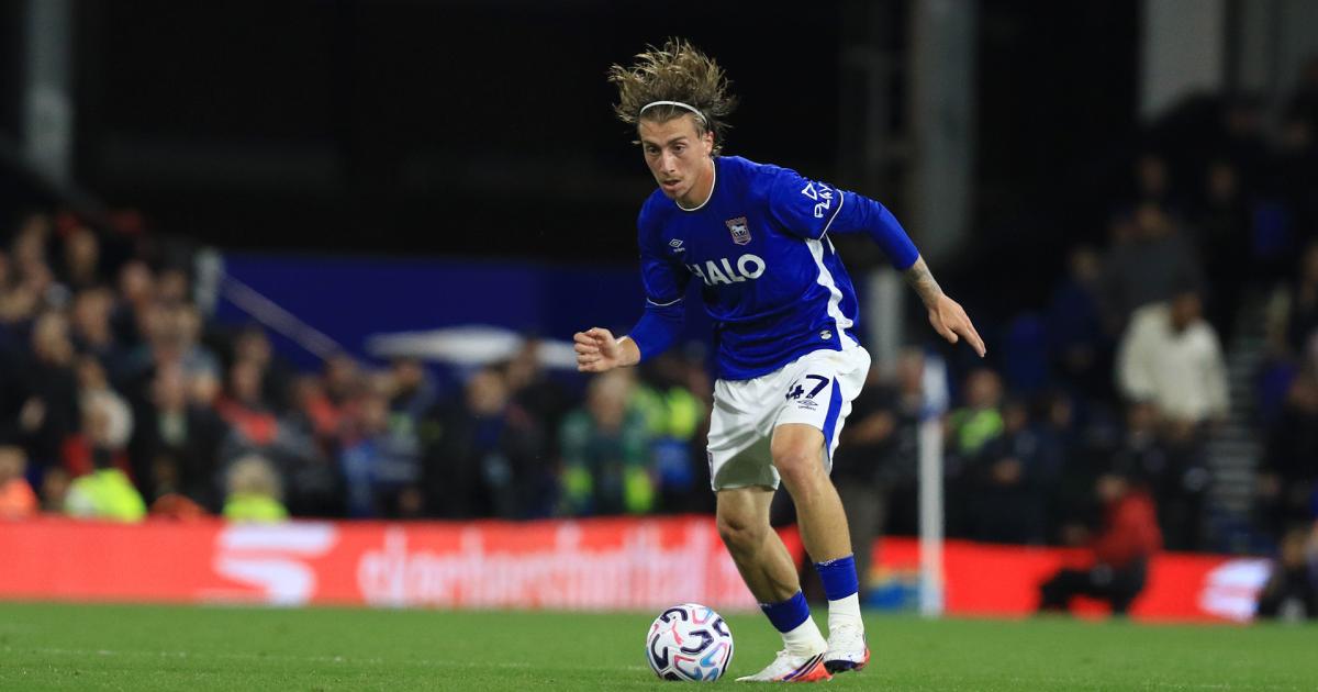 Ipswich Town - O'Neil drops selection hints ahead of Everton trip