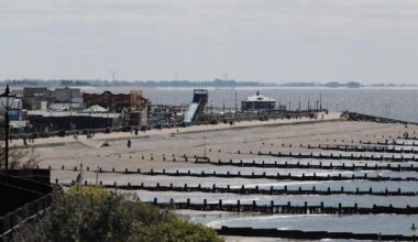 New pollution alert and no swim warning at Hunstanton