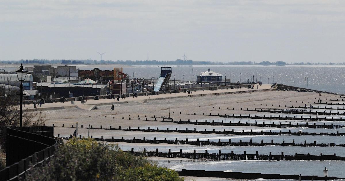 New pollution alert and no swim warning at Hunstanton