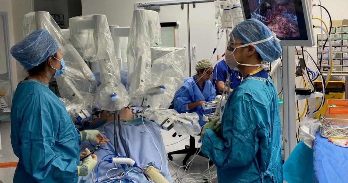 Norfolk hospital opens institute for robotic surgery