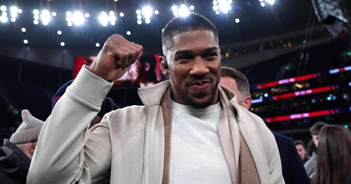 Newport readers fear M4 traffic chaos over Joshua-Fury fight