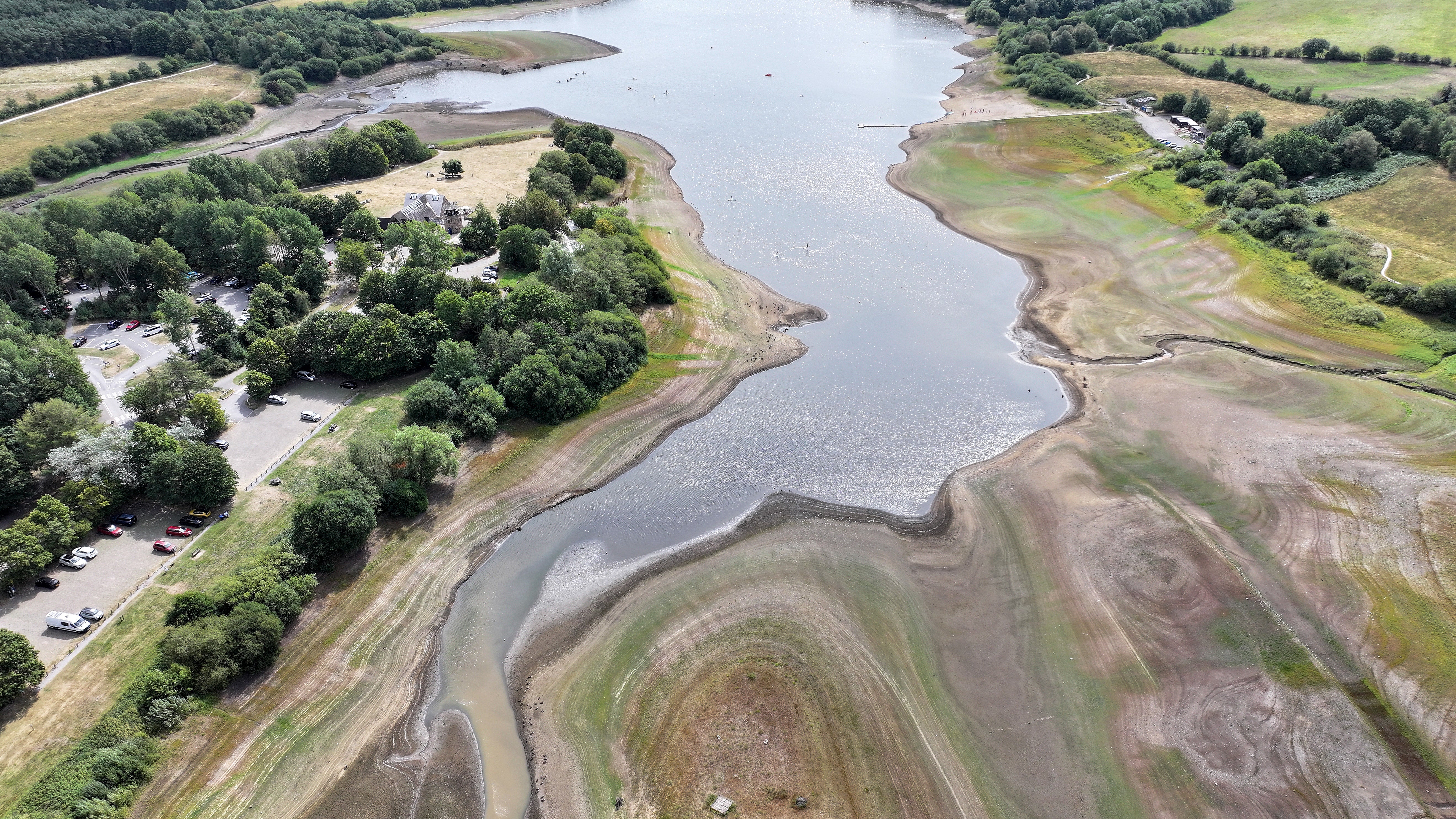 The Government also plans to advise people on how to deal with the impacts of extreme weather