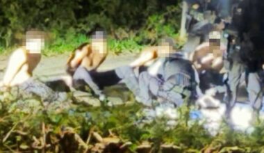 British police find no explosives in vehicles of men detained near base used by U.S.