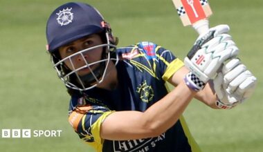 Maia Bouchier plays a shot for Hampshire
