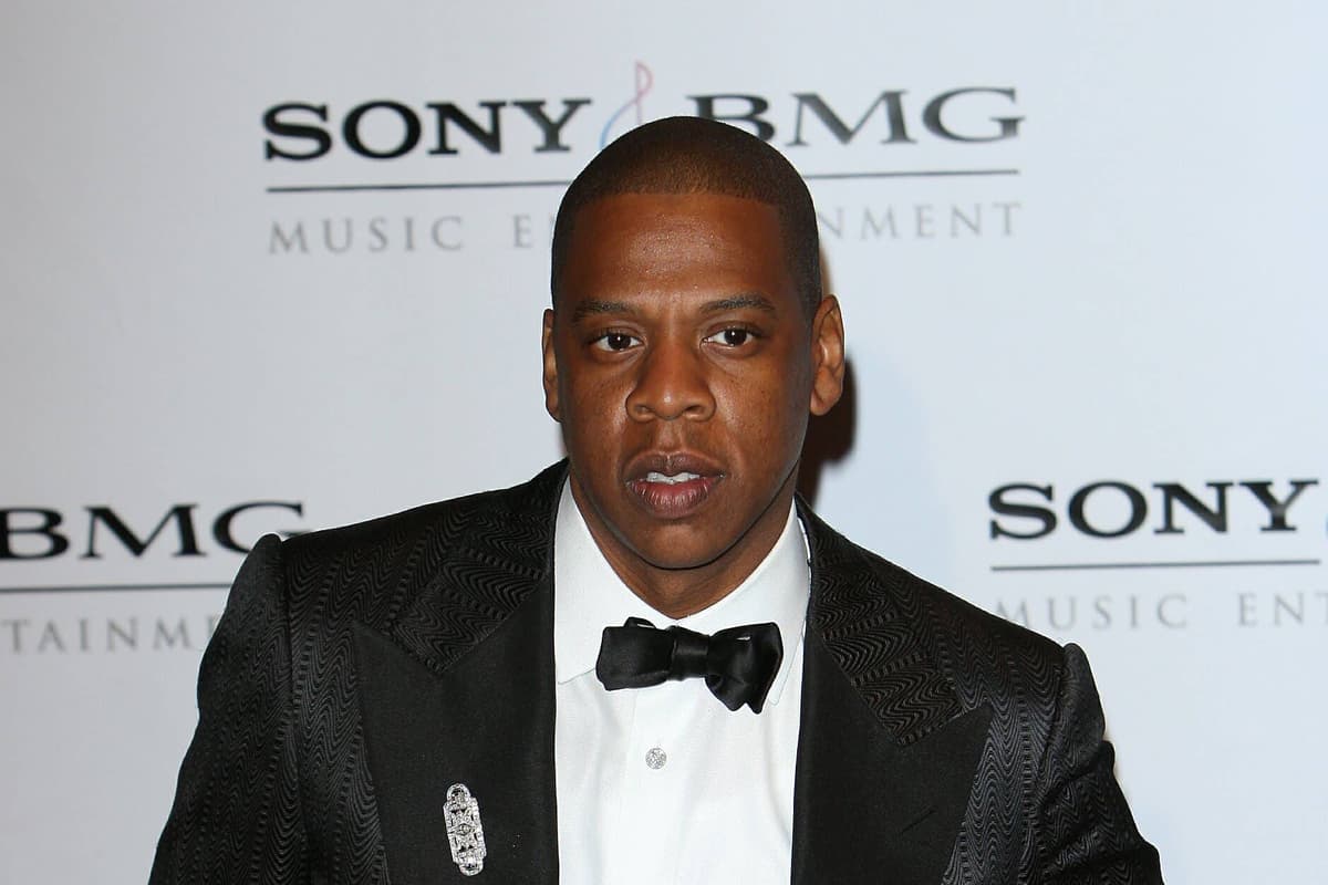 Jay-Z appears at Trafalgar Square pop-up ahead of 30th anniversary tour - London Evening Standard