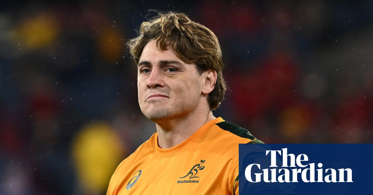 Wallabies veterans miss out as Les Kiss selects new face for Springboks Test | Australia rugby union team