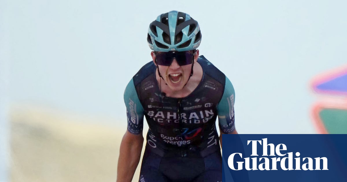 Enric Mas extends Vuelta lead as Omrzel grabs first Grand Tour stage win | Vuelta a España