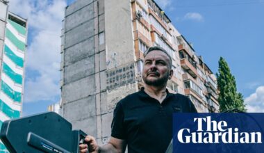 ‘Nobody will win’: Zelenskyy adviser warns of mutual destruction if war with Russia continues | Ukraine
