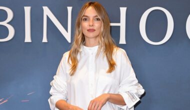 Jodie Comer pays tribute to Casualty