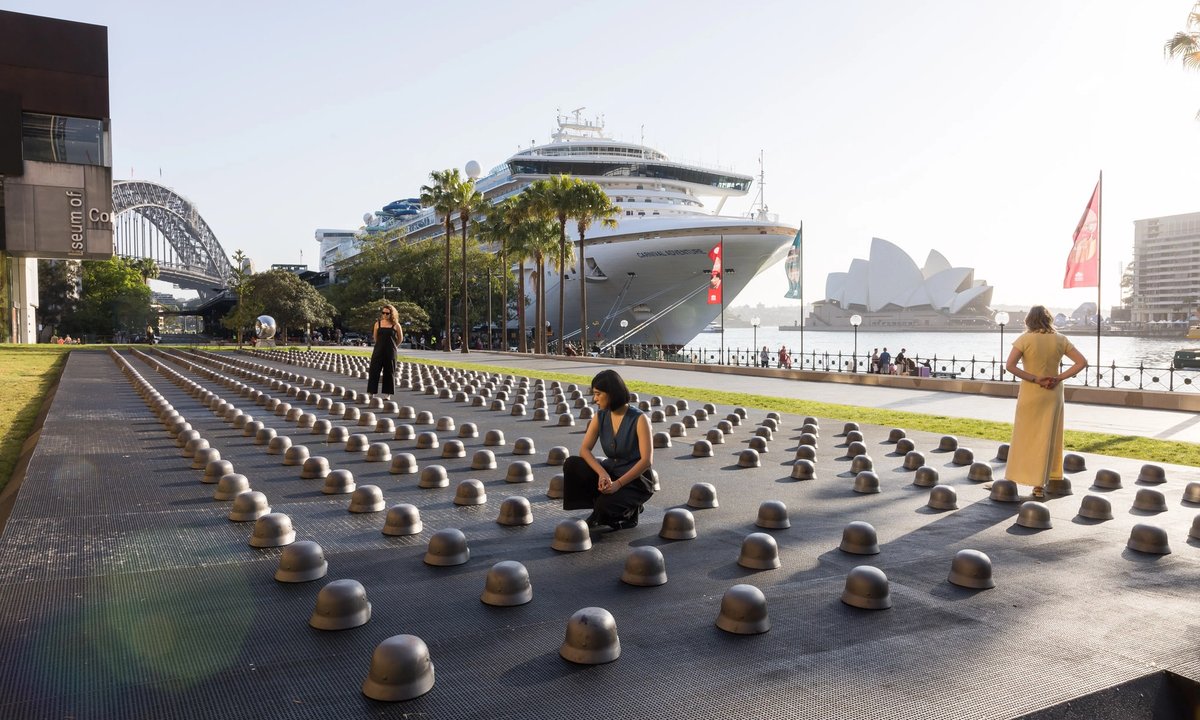 ‘It is not a political joke’: Ai Weiwei unveils 500 cast-iron combat helmets in Sydney - The Art Newspaper