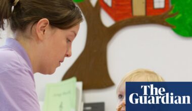 ‘A really scary place for children’: English hospitals have chronic lack of health play staff | Children
