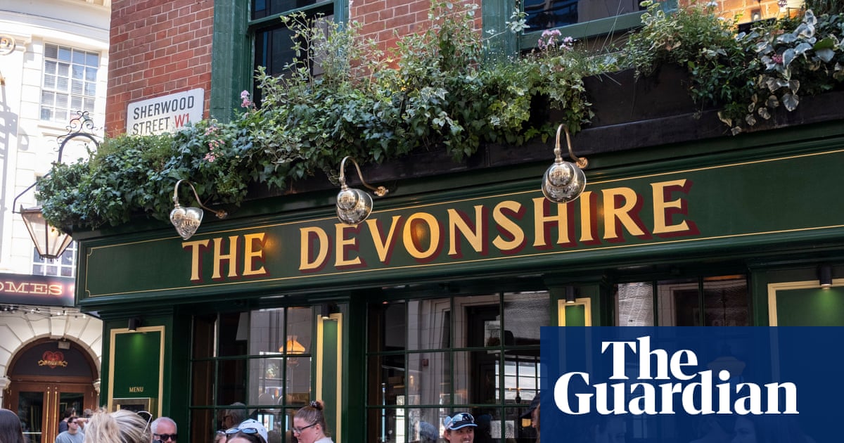 Curbs on vertical drinking in Soho pubs to go ahead as Khan criticises council’s ‘breathtaking arrogance’ | London