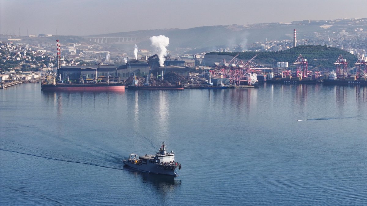 Türkiye posts 1st current account surplus in 9 months