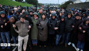 Drumcree: Protests as controversial Orange Order march due to go ahead for first time since 1997