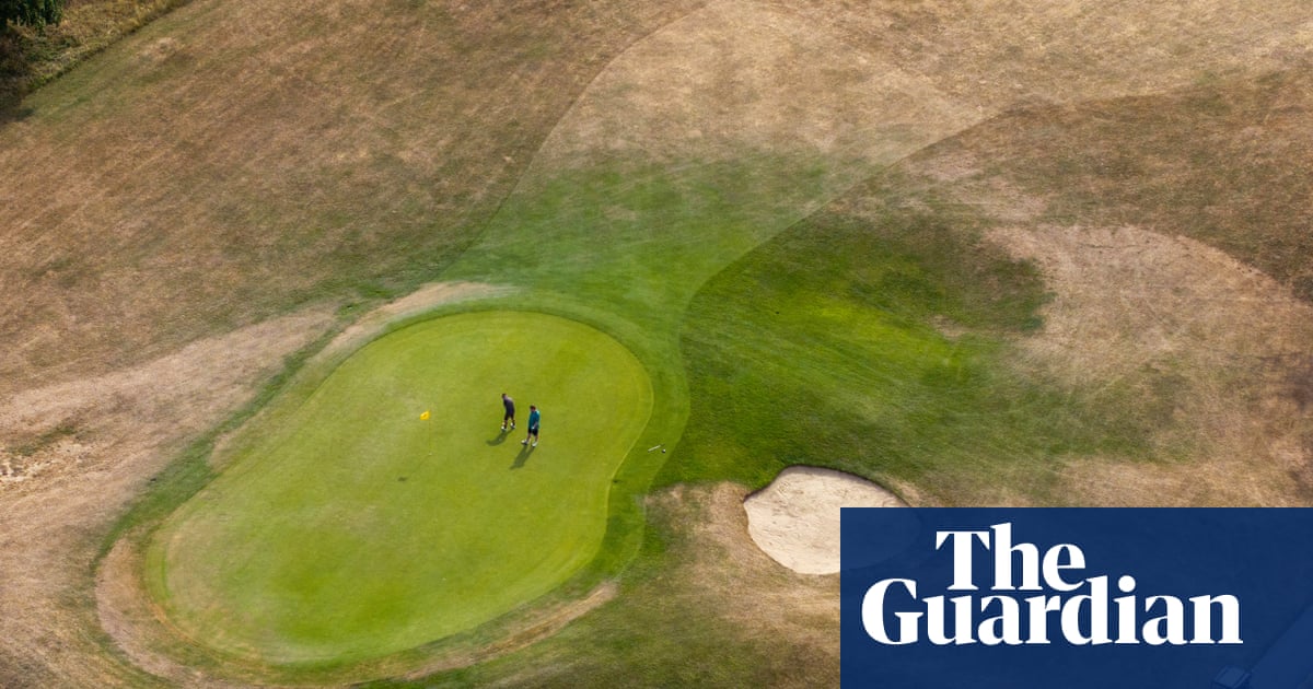 One in 12 golf clubs in England broke water extraction rules in past five years | Water