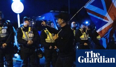 Six arrested after anti-migrant protest at Gosport marina | Police