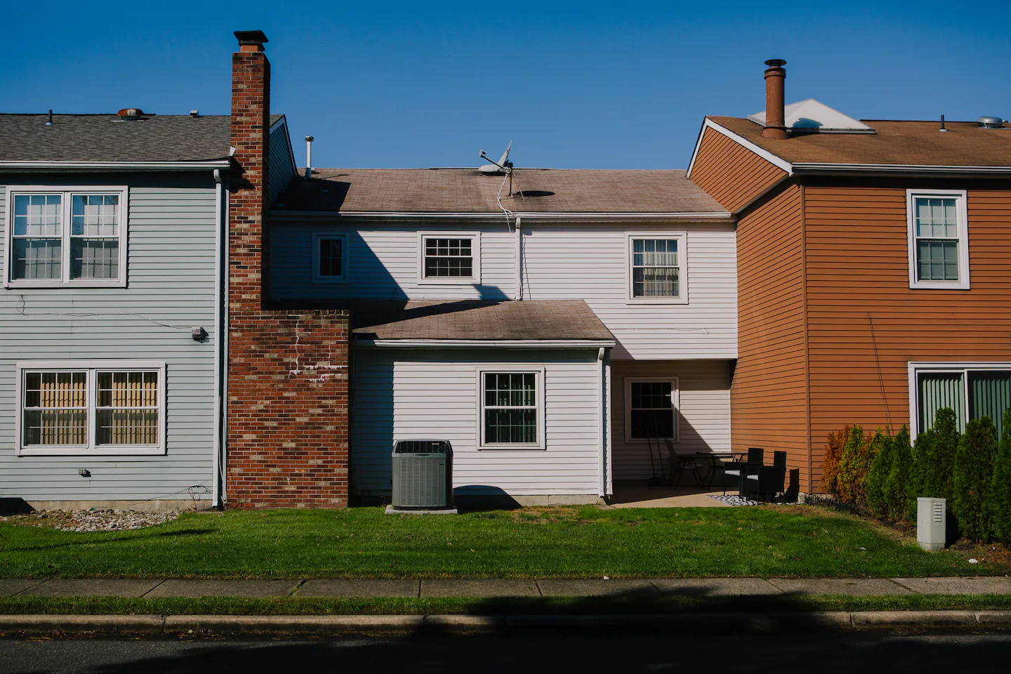 More than 1 in 4 people with low mortgage rates are making the mistake of paying them off too quickly
