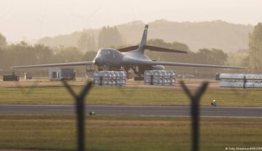 UK: 5 arrested after 'major incident' near Fairford air base