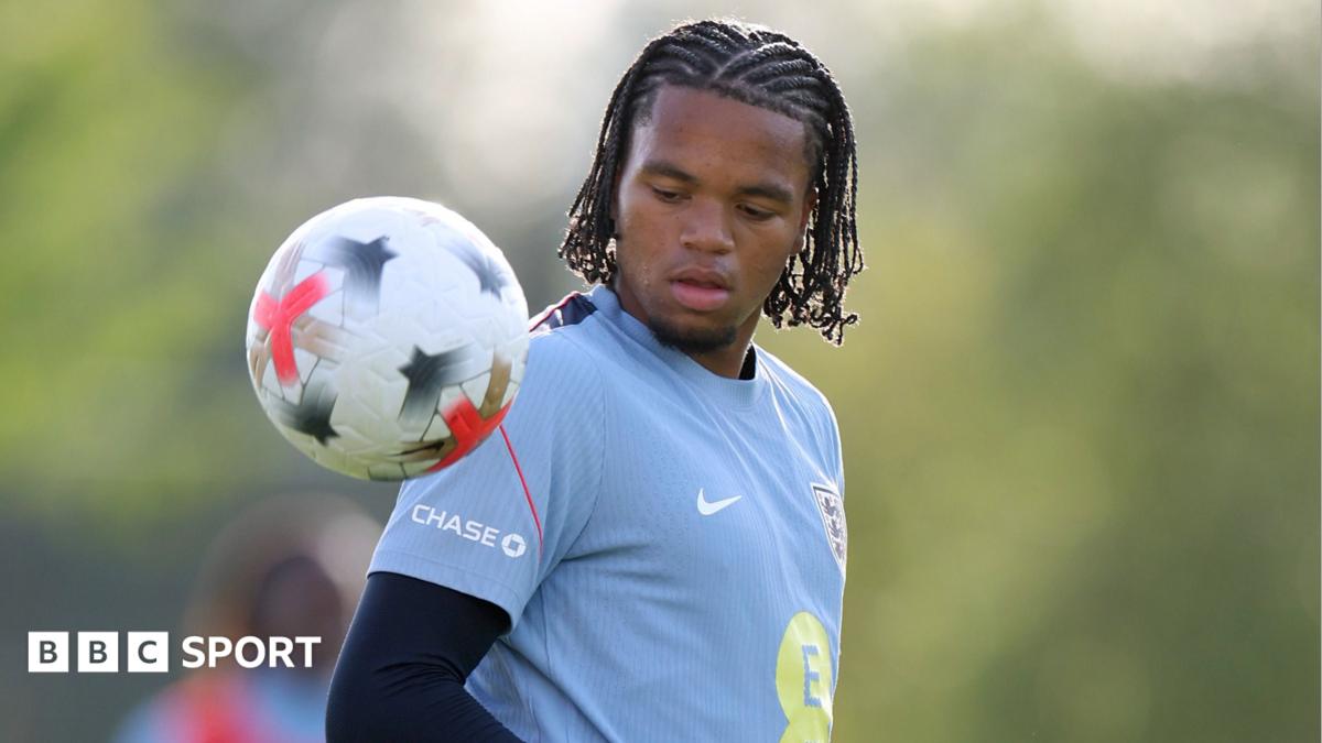 Rio Ngumoha of England controls the ball during a training session at St George's Park