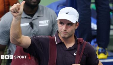Arthur Fery thanks the crowd as he leaves the court following his defeat at the US Open