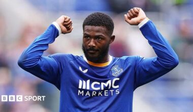 Ainsley Maitland-Niles celebrates after scoring in Everton's 2-2 draw with Manchester United