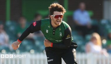 Liam Trevaskis in action for Leicestershire Foxes