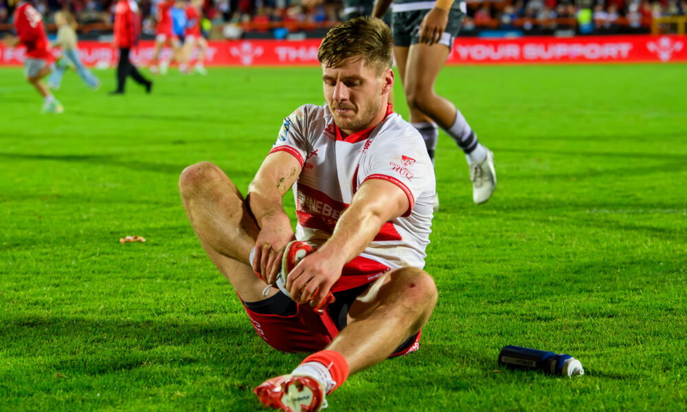 Hull KR lose star man to injury after disaster start versus Warrington Wolves