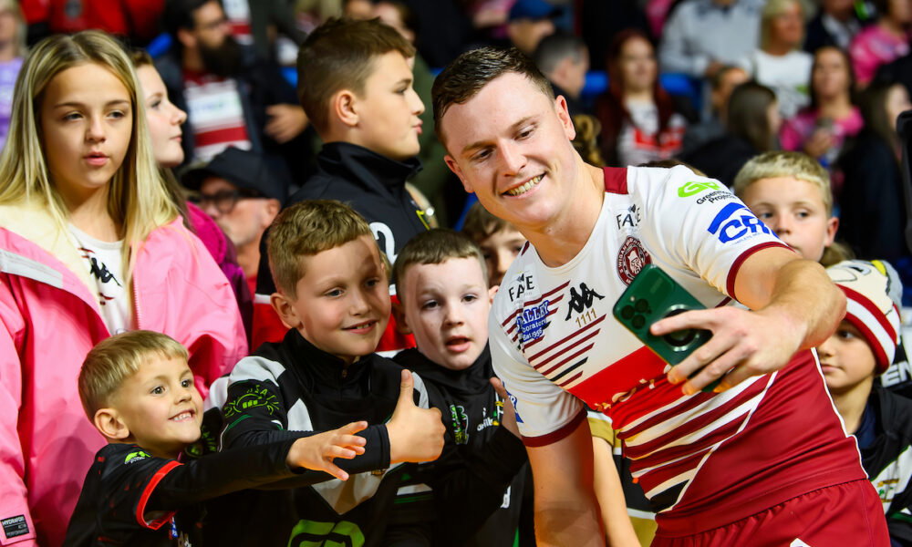 Super League Round 26 attendances as Leeds v Wigan sells out and Hull KR hit new club record