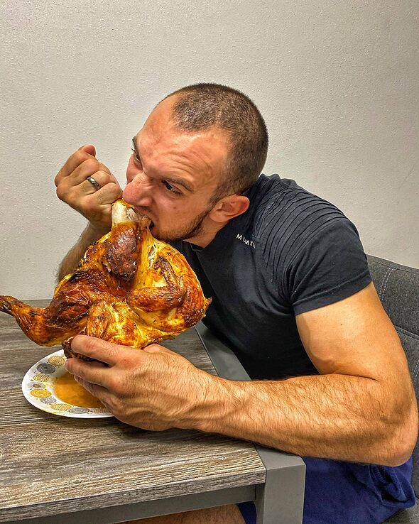 Dmitry Nuyanzin ate 10,000 calories a day Dmitry Nuyanzin ate 10,000 calories a day