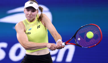 Rybakina advances to US Open third round, closing in on No. 1 ranking