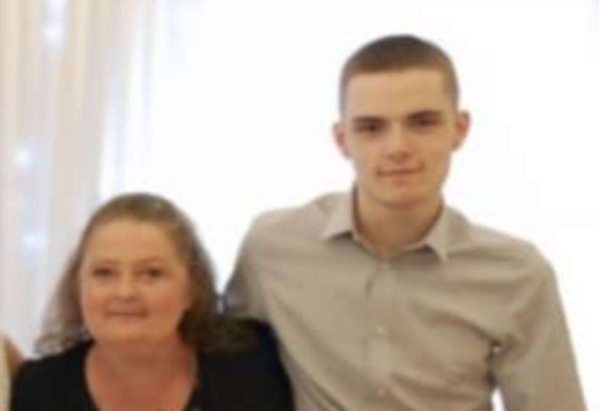 Bourne Knights FC to hold charity fundraiser for Sheerness mum, 52, who died of sepsis