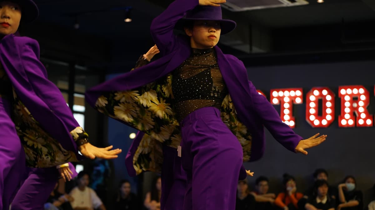Meet the professional dancer from China bringing K-pop classes to Farnham